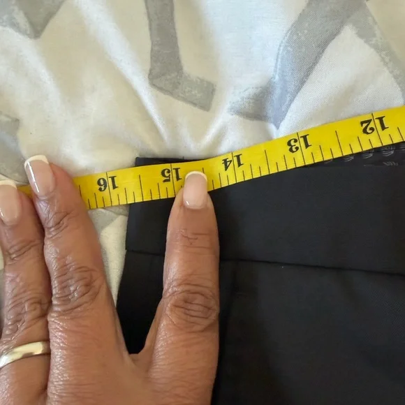 Prom Ready! Black Zara Men's Black Two-Piece Suit Jacket & Trousers - Picture 12 of 13